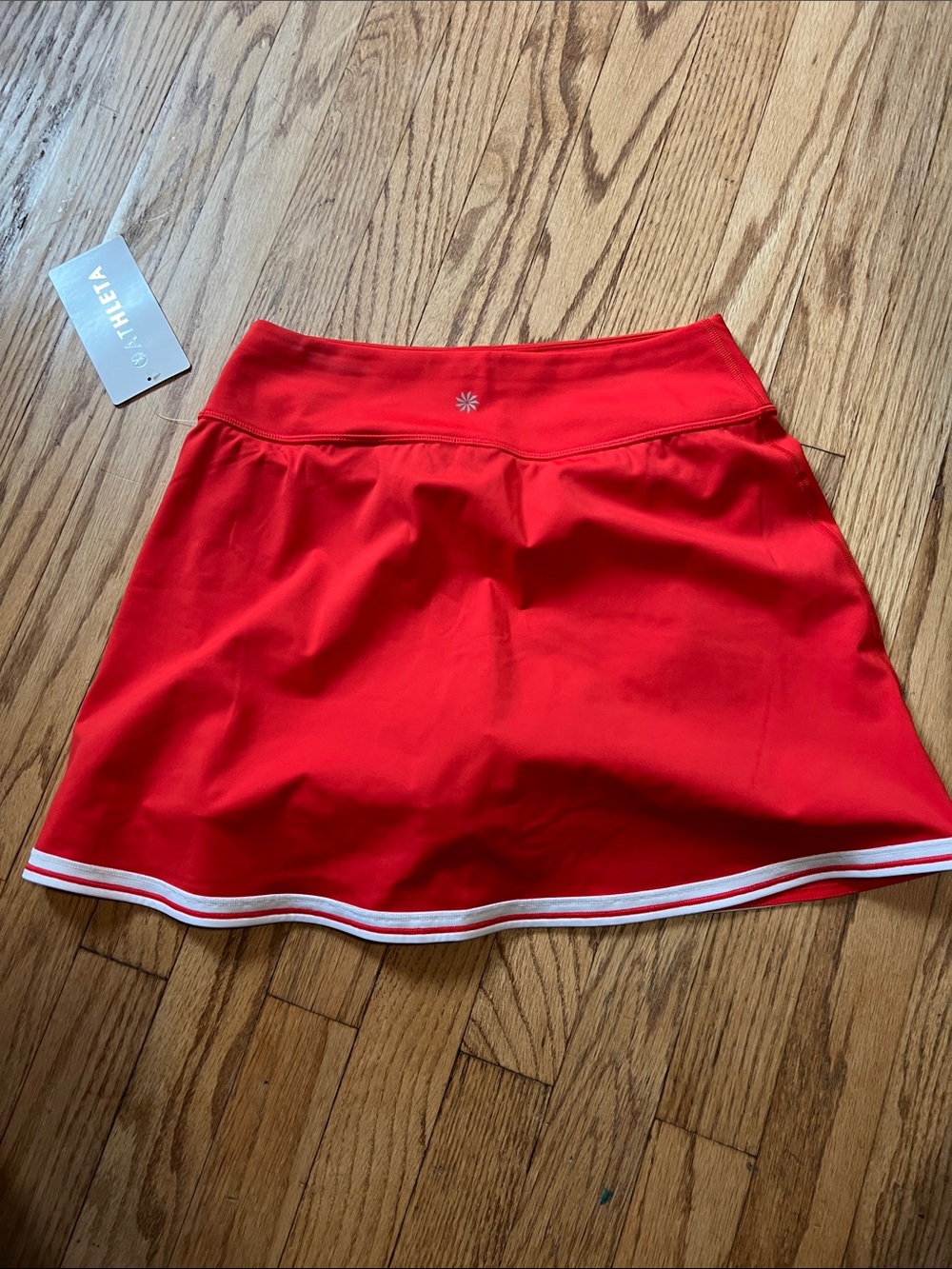 Athleta Cross Court Tipped Skirt Red Skort with White Piping NWT - Picture 3 of 3